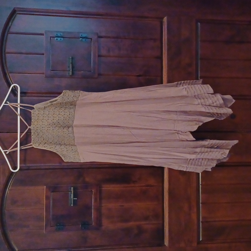 NWT Doe & Rae Dress - Picture 2 of 8
